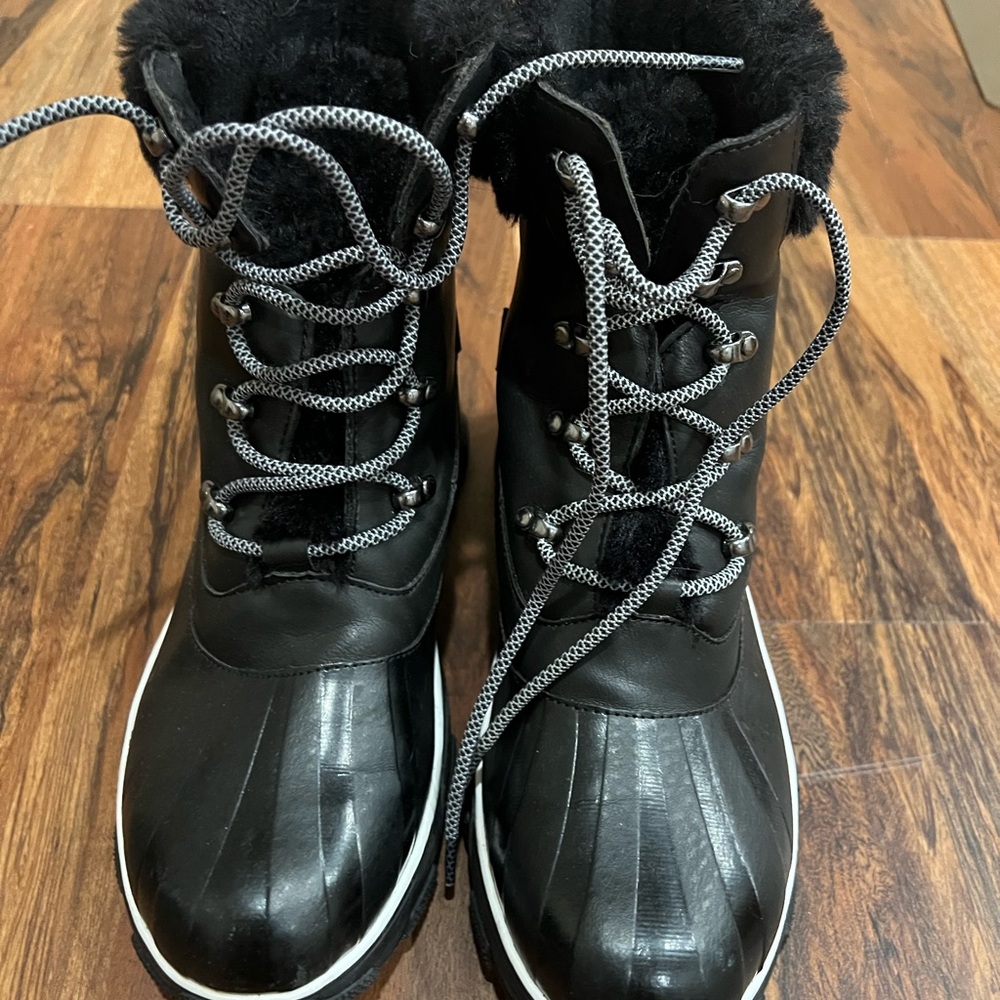 JBU Black Winter Boots with White Accents